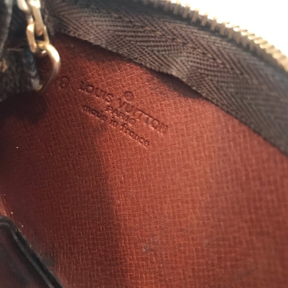 Authentic lv keychain pouch - Picture 5 of 6